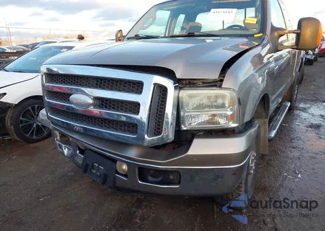 2005 Ford F-250 Lariat/Xl/Xlt z USA, uszkodzony, nr VIN 1FTSX21515EA89226